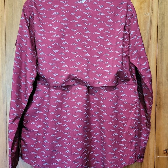 Ocean Coast Red Patterned Button-Up Shirt - Picture 2 of 11